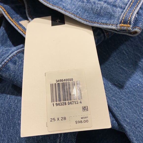 LEVI'S® PREMIUM Wedgie Fit Straight Women's Jeans - Picture 6 of 12